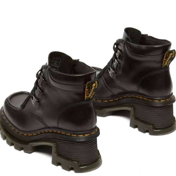 Dr. Martens Corran 3i Lace-Up Boots - Picture 5 of 9